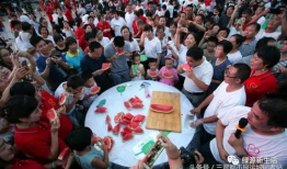 吃瓜爆料每日大赛聚集地,吃瓜爆料每日大赛聚集地，热点事件一网打尽！